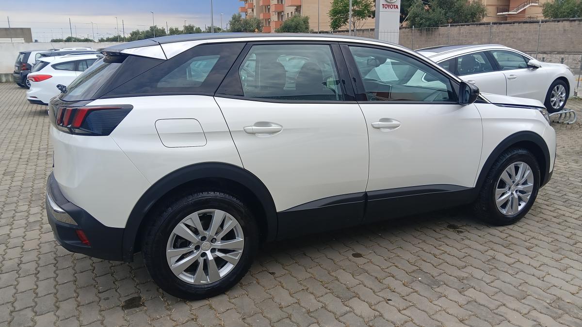 Peugeot 3008 BlueHDi 130 S&S EAT8 Business 777